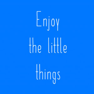 hr-tegeltje-enjoy-the-little-things-blauw.jpg